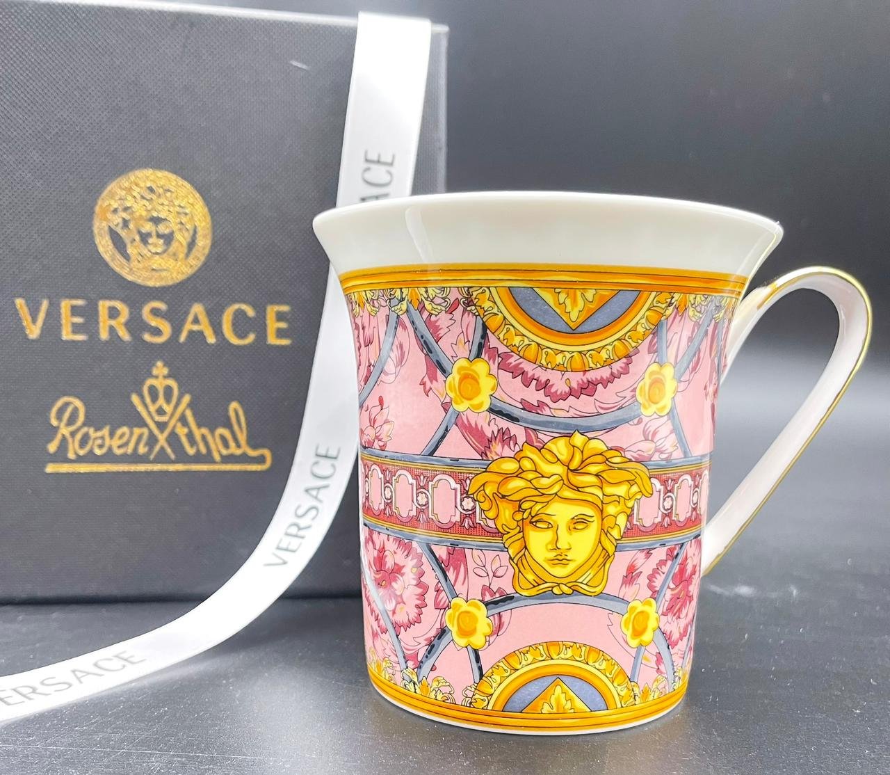 Versace mug blue or pink - Image 4 of 4