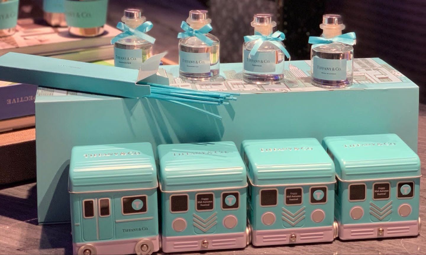 Tiffany Scent Diffuser Set of 4 - Image 4 of 6