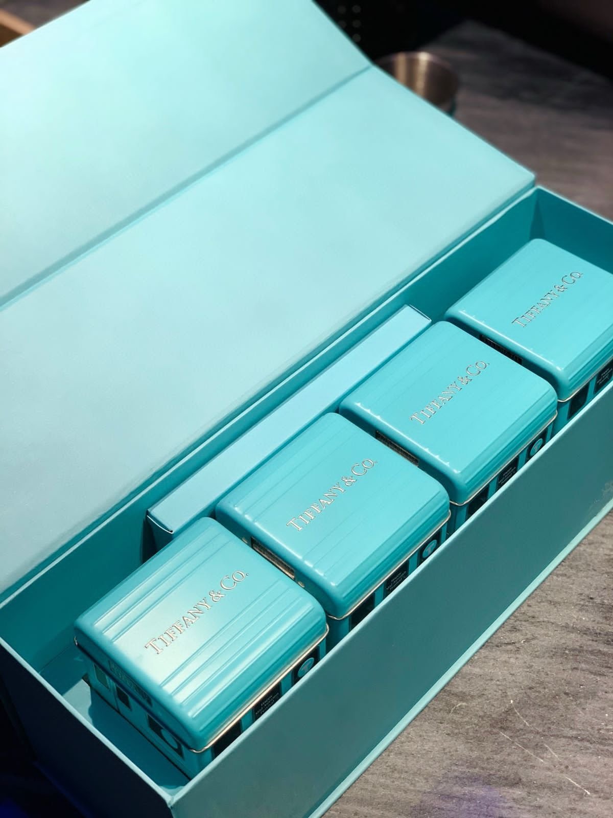 Tiffany Scent Diffuser Set of 4 - Image 5 of 6