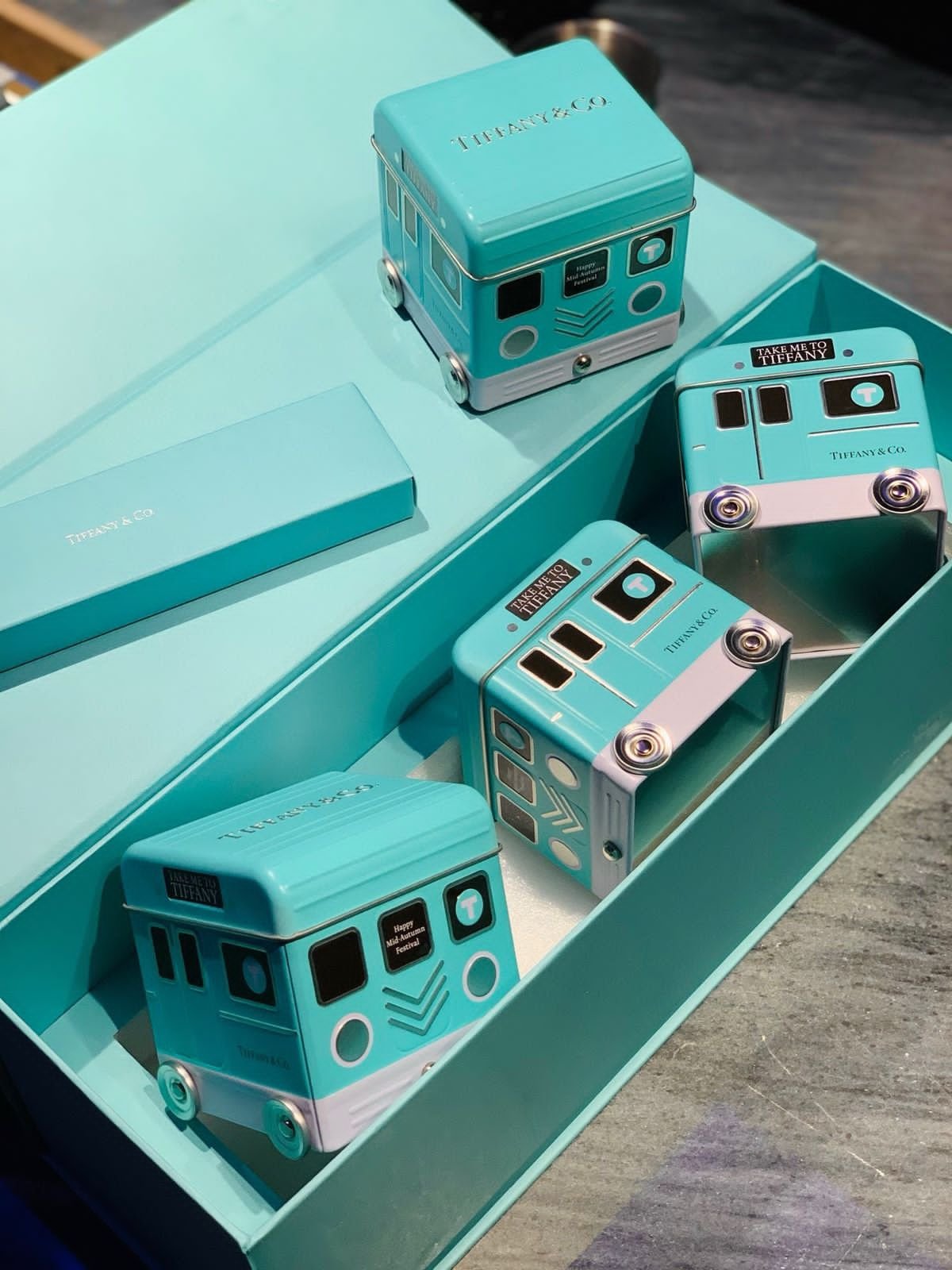 Tiffany Scent Diffuser Set of 4 - Image 2 of 6