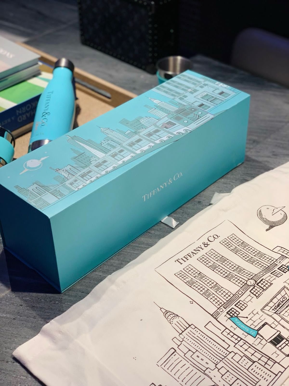 Tiffany Scent Diffuser Set of 4 - Image 6 of 6