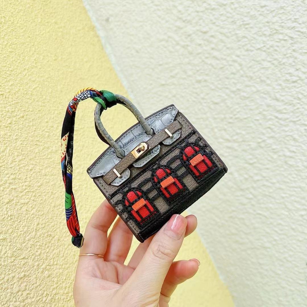 Brinkin Charm - Image 6 of 10