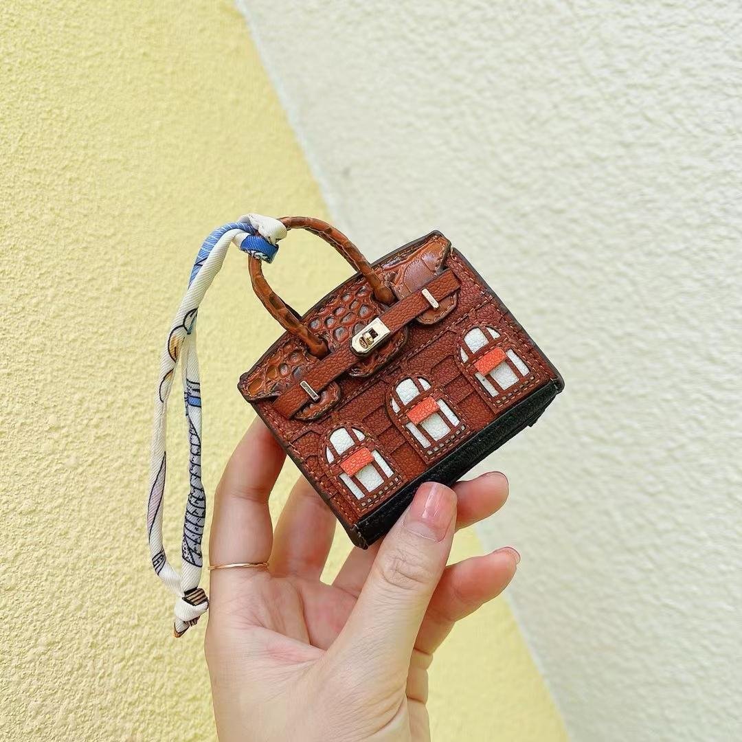 Brinkin Charm - Image 7 of 10