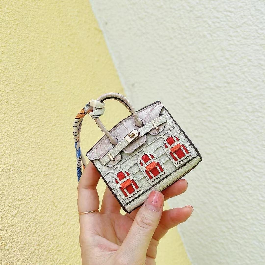 Brinkin Charm - Image 8 of 10