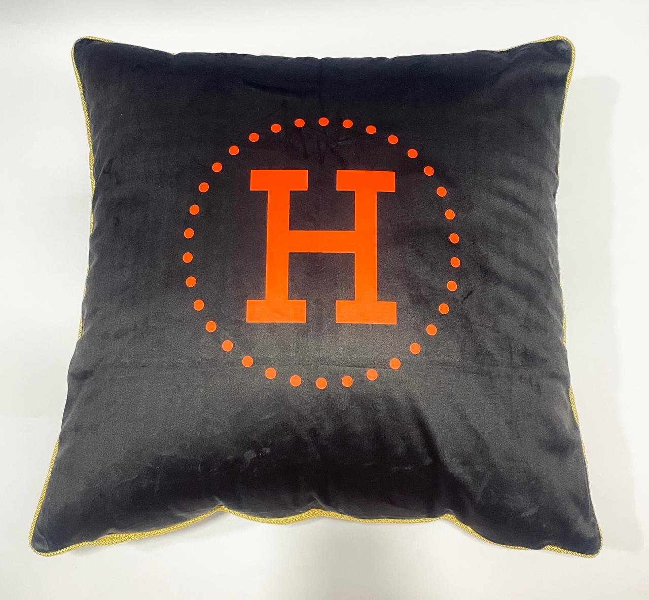 Velvet cushion from Hermes  - Image 5 of 10