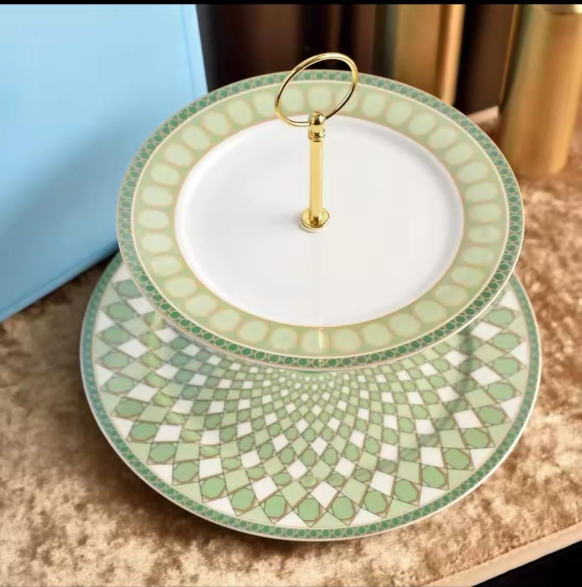 Swarovski serving stand for sweets, green color 