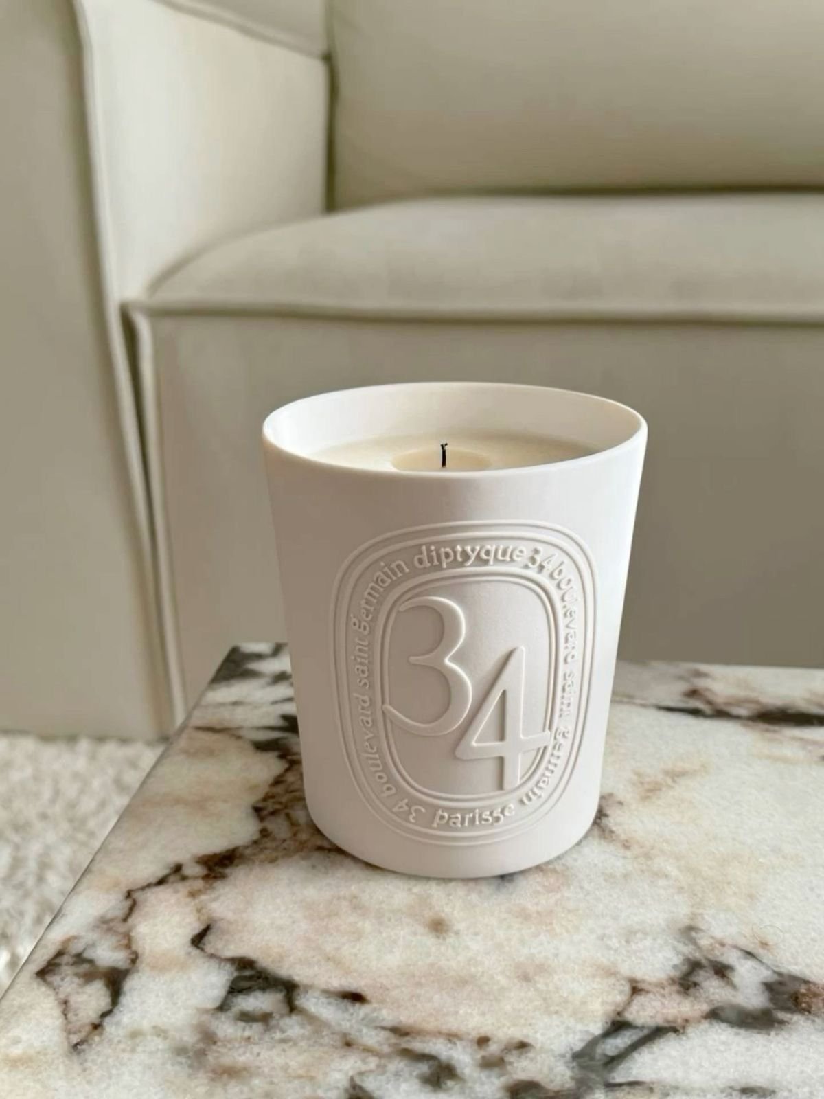 diptyque Candle 15000g a single candle White or Rose available. - diptyque Candles | Aleppo Gift UAE