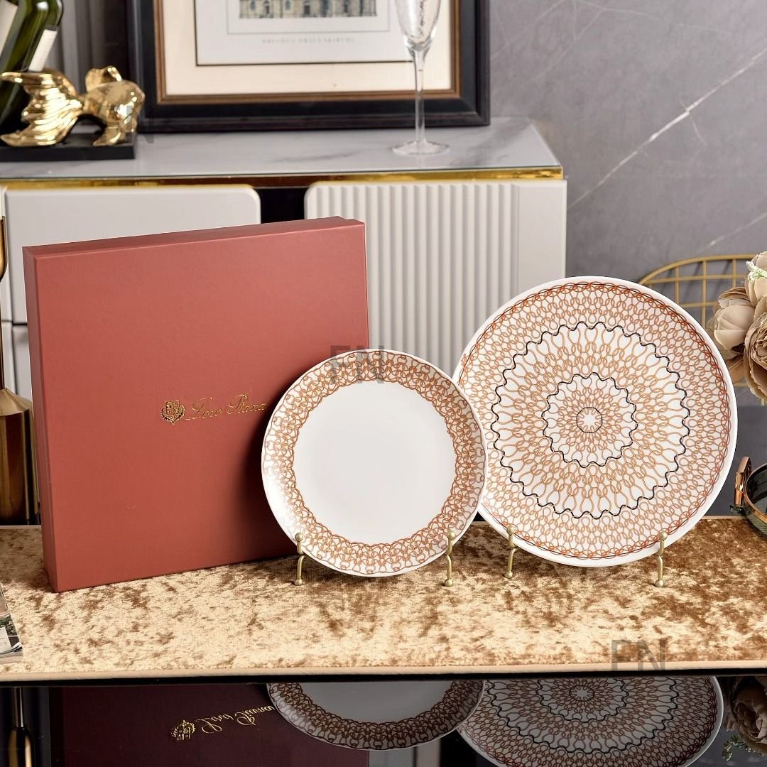 Loro Piana set of two plates