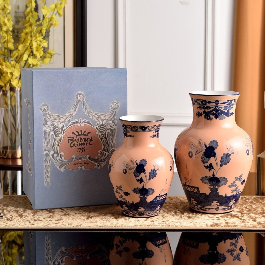 Ginori 1735 Oriente Italiano porcelain one vase - Image 3 of 6
